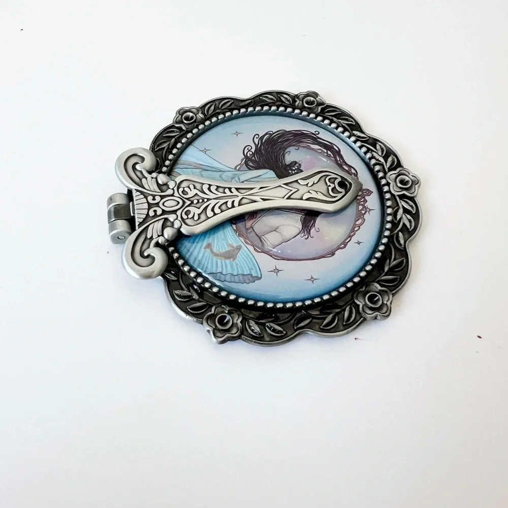 Fairyloot The Girl With No Reflection Hand Mirror Silver Ornate‎ Folding Vanity
